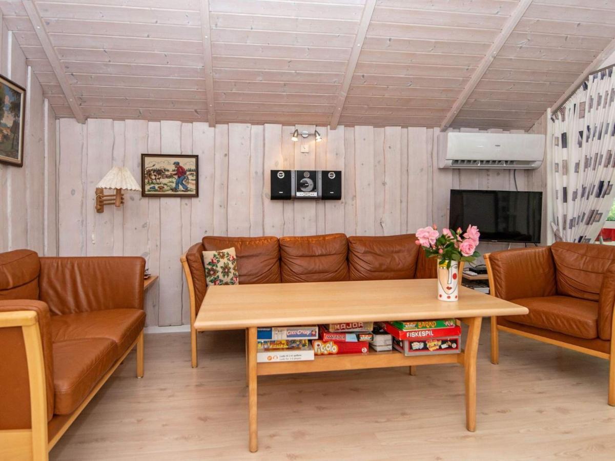 8 Person Holiday Home In Hovborg Εξωτερικό φωτογραφία